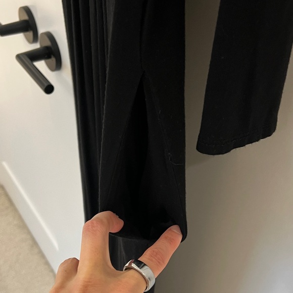 Long Sleeve Dress with Pockets - Picture 4 of 5